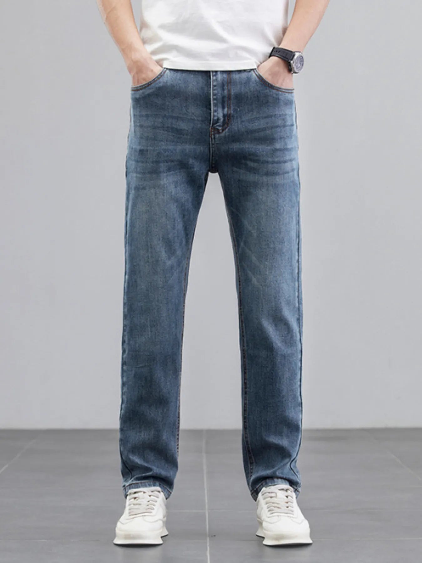 Men's Wash Straight Leg Jeans